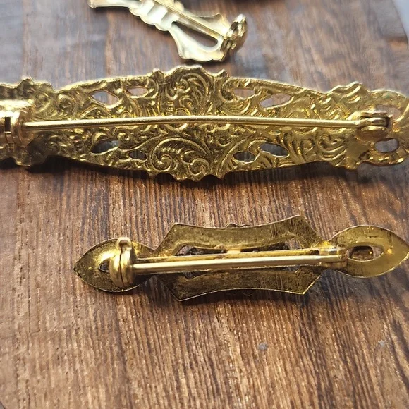 Vintage Vtg Gold Tone & Simulated Pearl Brooch Pins - Picture 6 of 10